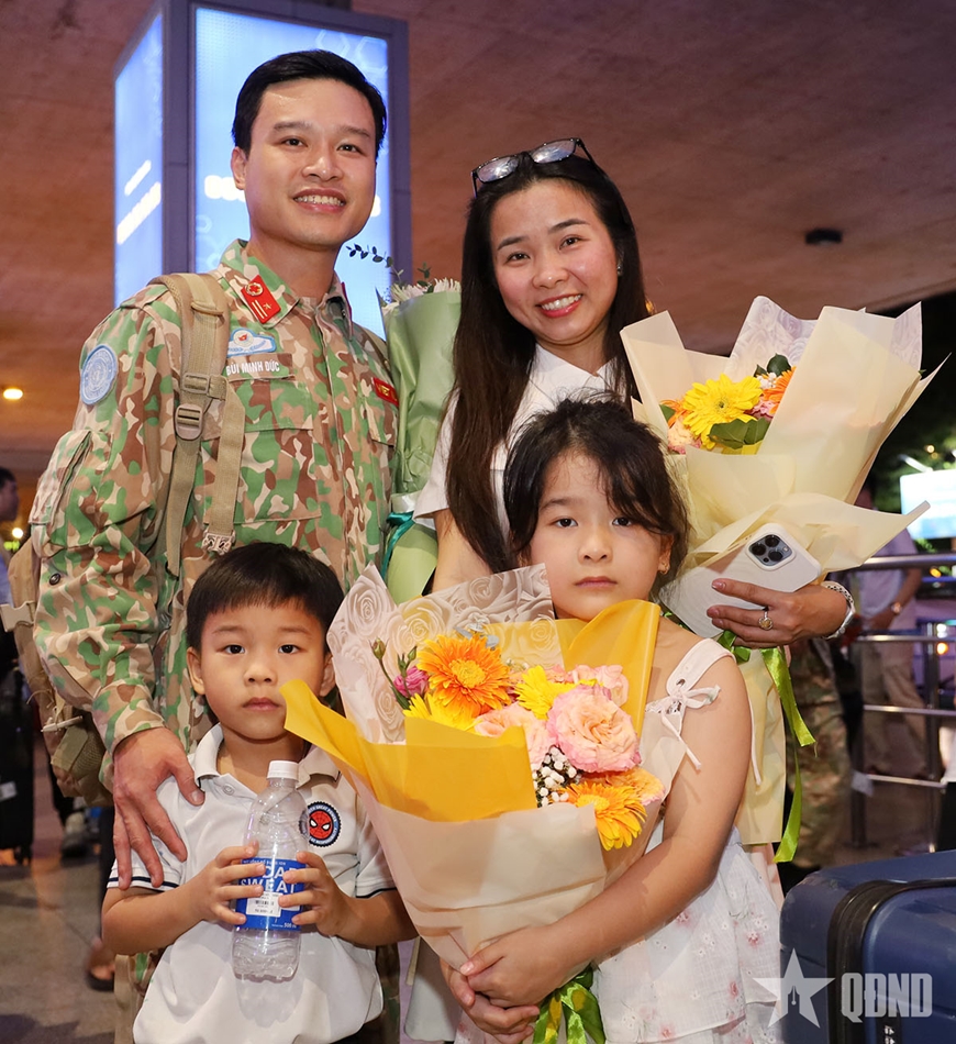 /UploadStore/admin/261011 quan nhan cuoi bv2.7 ve nuoc/23.jpg